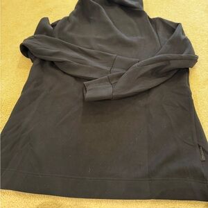 Varley Black Turtleneck Sweashirt